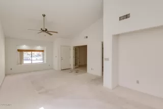 Photo #5: 6082589 Listing 