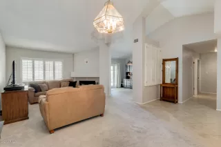 Photo #6: 6082694 Listing