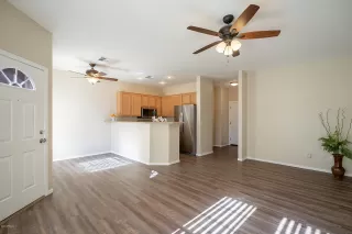 Photo #3: 6082717 Listing