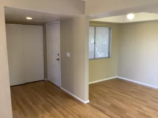 Photo #5: 6082994 Listing