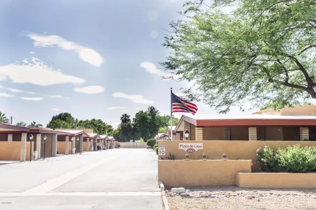 MLS: 6083188 Condo For Sale