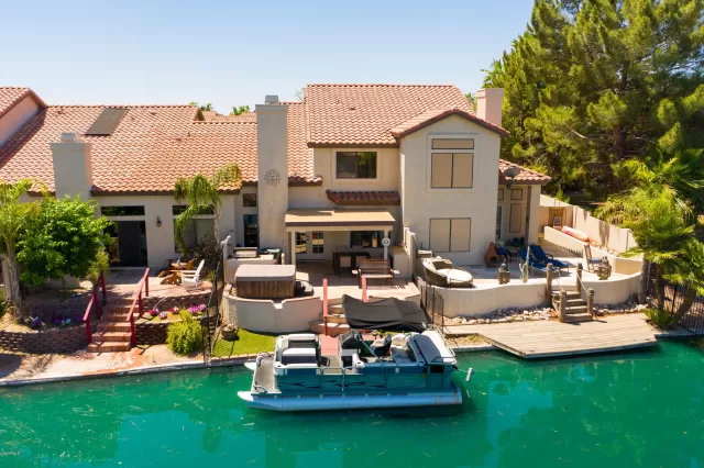 MLS: 6083204 Condo For Sale