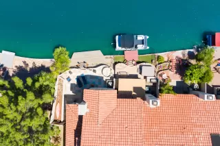 Photo #2: 6083204 Listing 