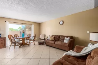 Photo #3: 6083412 Listing