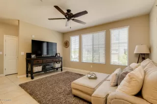 Photo #6: 6083432 Listing 