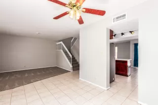 Photo #5: 6083778 Listing