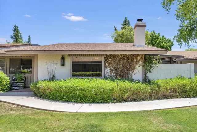 MLS: 6083884 Condo For Sale