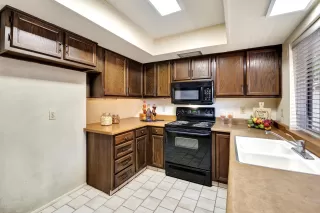 Photo #6: 6083884 Listing 