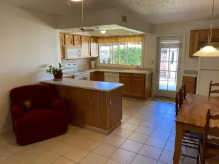 Photo #6: 6084004 Listing