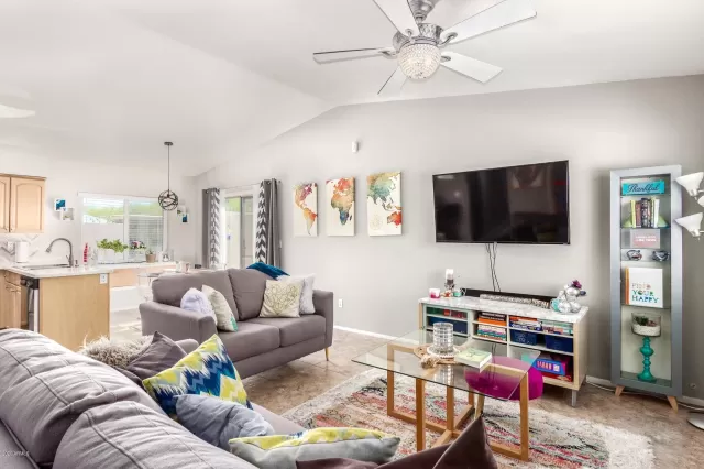 MLS: 6084019 Condo For Sale