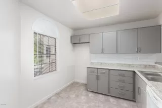 Photo #3: 6084056 Listing 