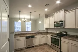 Photo #6: 6084066 Listing 