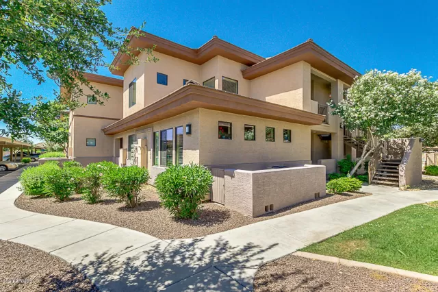 MLS: 6084093 Condo For Sale