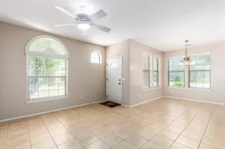 Photo #2: 6084221 Listing