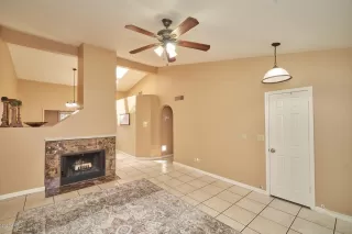 Photo #5: 6084312 Listing