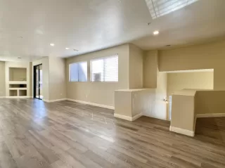 Photo #5: 6084453 Listing