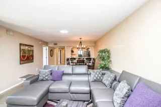 Photo #4: 6084895 Listing