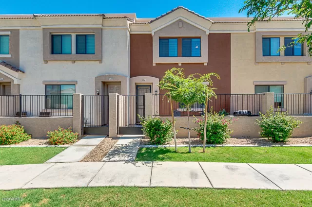 MLS: 6084924 Condo For Sale