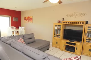 Photo #5: 6084936 Listing