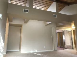 Photo #6: 6085092 Listing