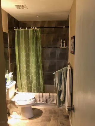 Photo #4: 6085311 Listing