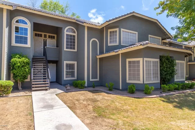 MLS: 6085545 Condo For Sale