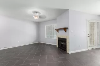 Photo #5: 6085545 Listing