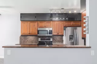 Photo #6: 6085545 Listing