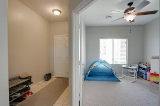 Photo #2: 6085651 Listing