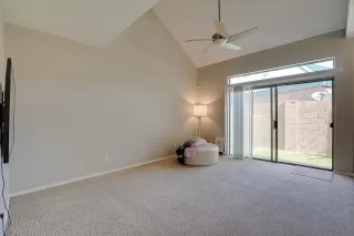 Photo #4: 6085651 Listing