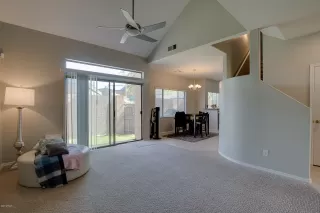 Photo #5: 6085651 Listing