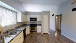 Photo #6: 6085668 Listing