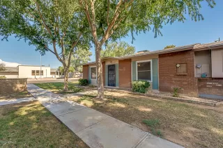 Photo #2: 6085767 Listing