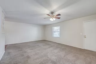 Photo #4: 6085767 Listing