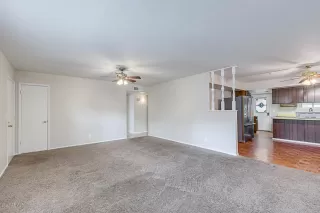 Photo #5: 6085767 Listing