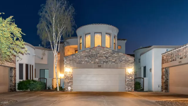 MLS: 6085846 Condo For Sale