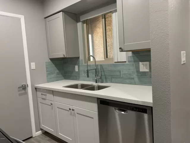 MLS: 6085901 Condo For Sale