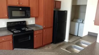 Photo #4: 6085954 Listing