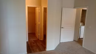 Photo #6: 6085954 Listing