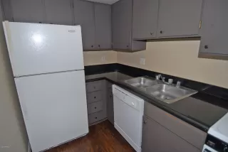 Photo #3: 6086215 Listing