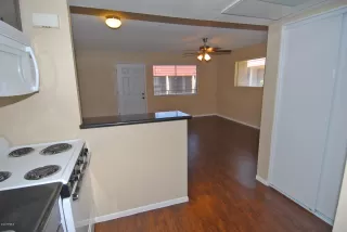 Photo #4: 6086215 Listing