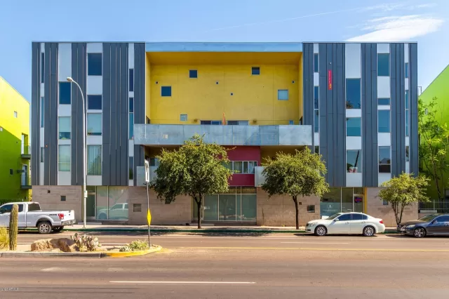 MLS: 6086332 Condo For Sale