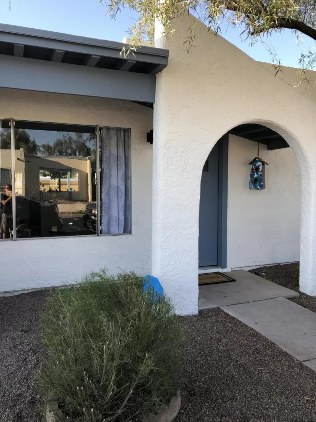 MLS: 6086393 Condo For Sale