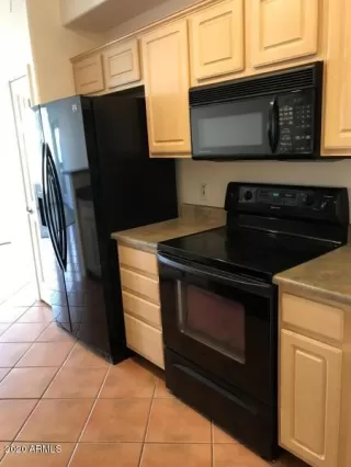 Photo #3: 6086425 Listing