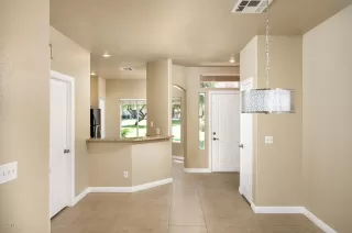 Photo #4: 6086451 Listing