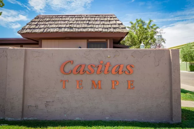 MLS: 6086760 Condo For Sale