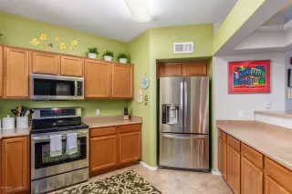 Photo #6: 6086881 Listing