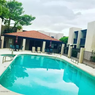 Photo #2: 6086890 Listing