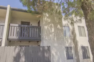 Photo #6: 6086890 Listing