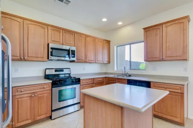 MLS: 6086951 Condo For Sale